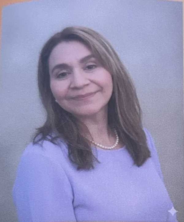 M. Paula Flores, autora del libro